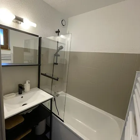 Apartment Le Repere Du Nant- Meuble Classe 2 Etoiles Morzine